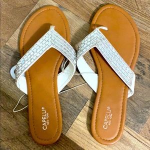 Capellini bling flip flops brand new size 9